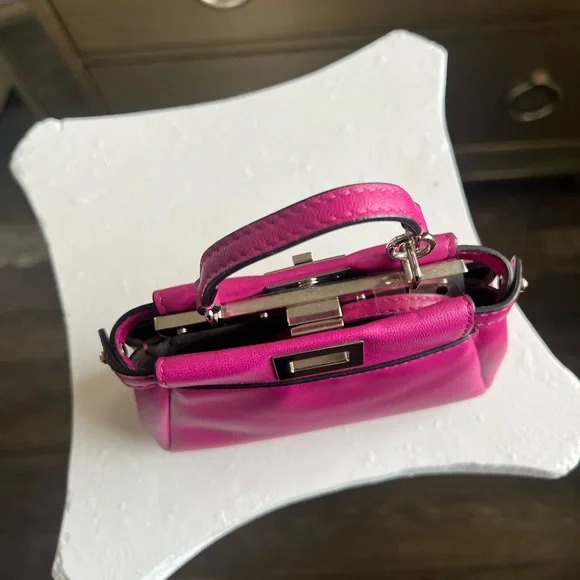 Fendi micro peekaboo fuchsia bag - Picture 5 of 14